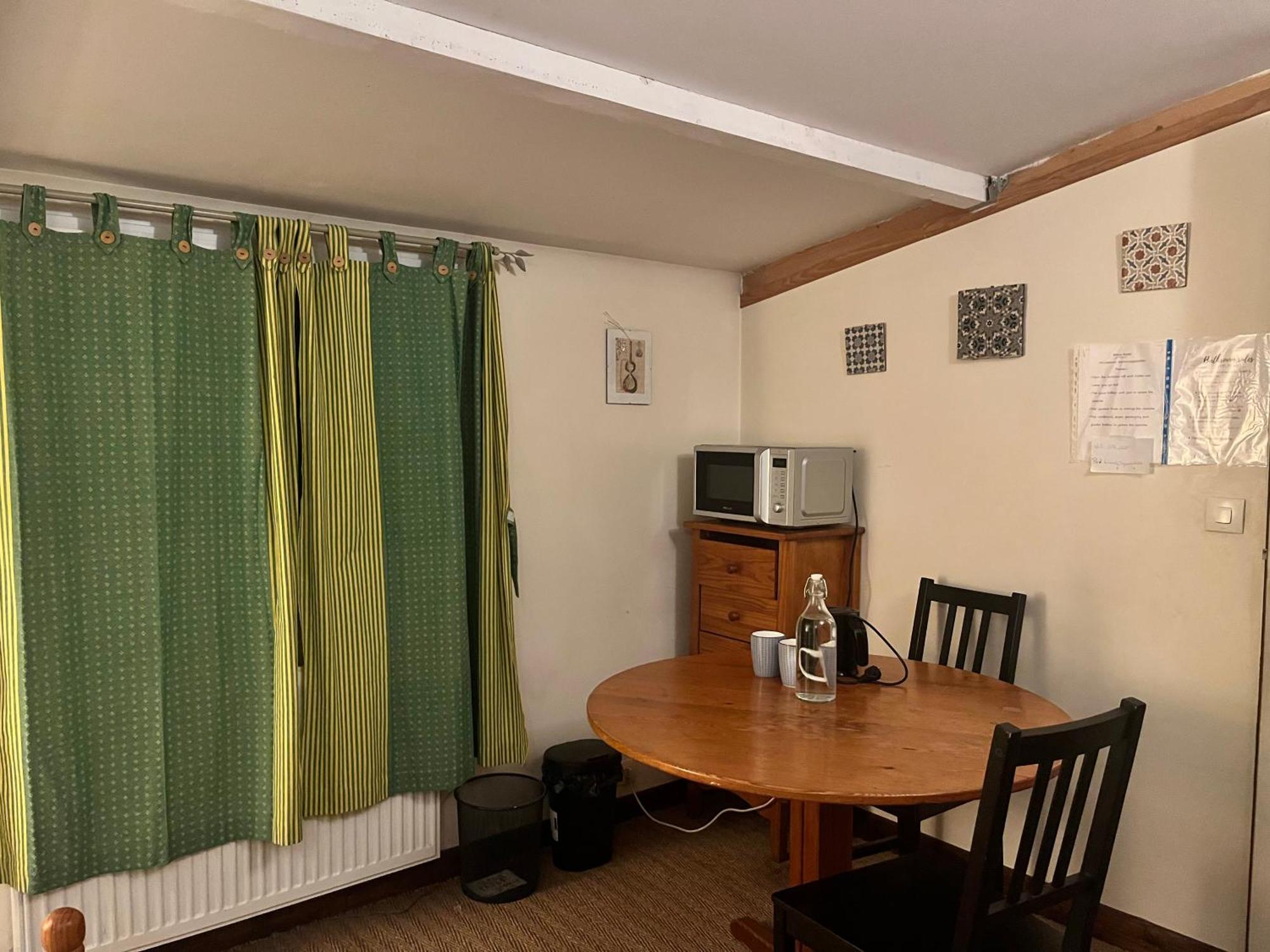 A Room And Garden Close To Paris 비트리쉬르센 외부 사진